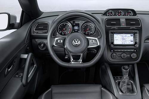 Im Scirocco-Innenraum: Neue Instrumente und Details vom Golf GTI