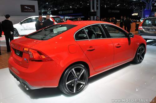 02-2014-volvo-s60-r-design-ny