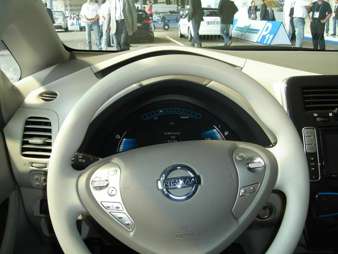Nissan Leaf Cockpit