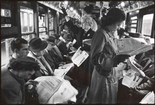 Kubrick-subway-newspapers-600x408