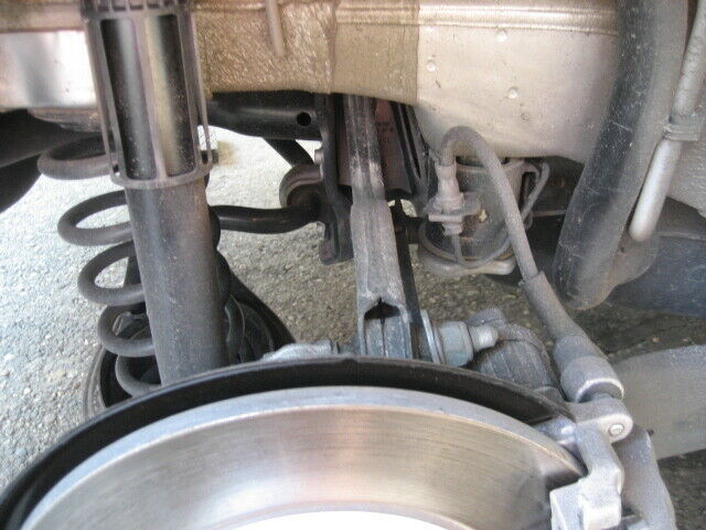 Fahrwerk poltert