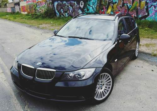 330i