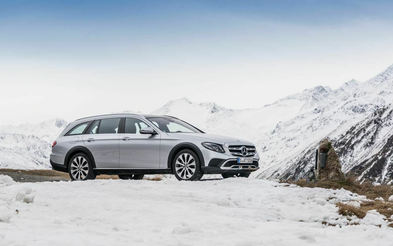 Mit SUV und Business-Limousinen verdienen Daimler und BMW gutes Geld - aber wie lange noch? In diesen Autos steckt meist ein Diesel - und dessen Marktanteil schrumpft