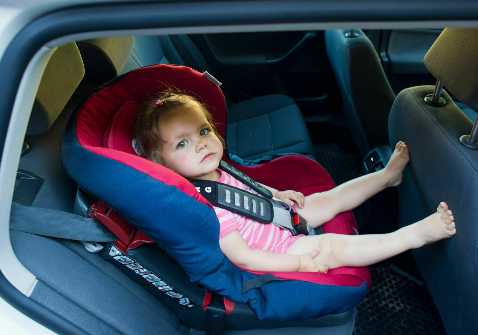 Kinder müssen im Auto richtig gesichert werden