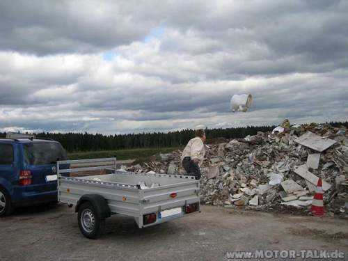 Alte-waschbecken-wc-recycling-012xx