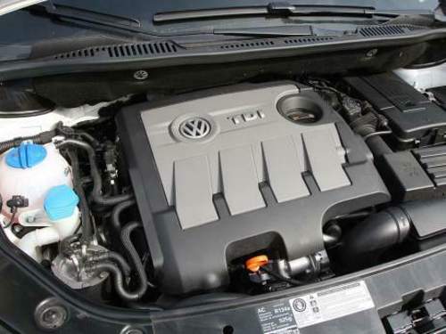 Vw-touran-tdi-2010-012