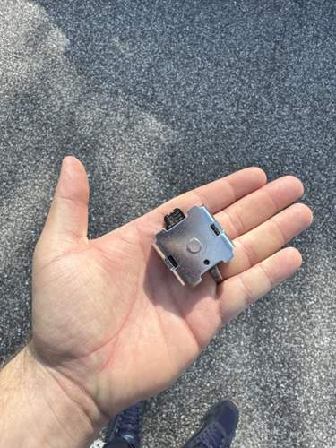 Magnet