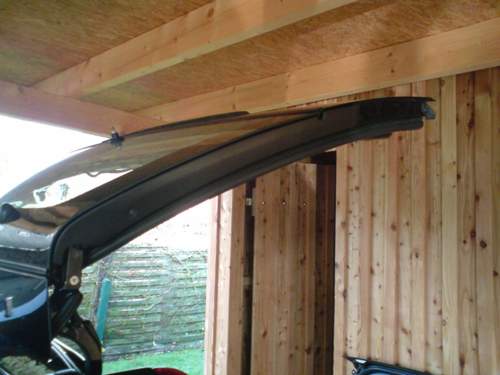 VORHANDENE ABDECKUNG V70 (links)
