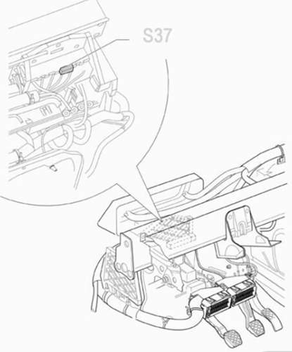 S37