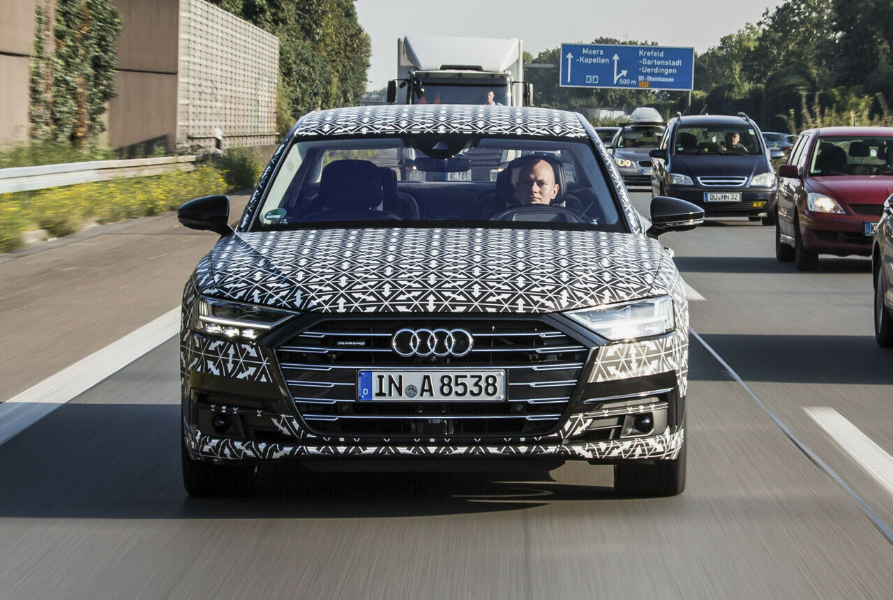 Rahmenbedingungen für die Autonomie im A8: Baulich getrennte Straße, zähfließender Verkehr, keine Spurwechsel, maximal 60 km/h