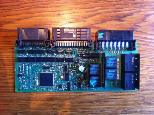 Grundmodul-5-platine-4-tyco-relais-v23084-c2001a303