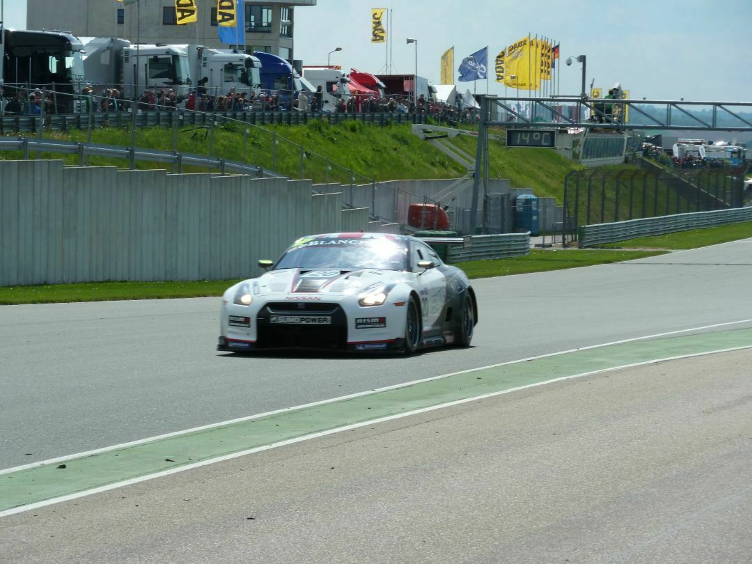 GT-R auf der Zielgerade