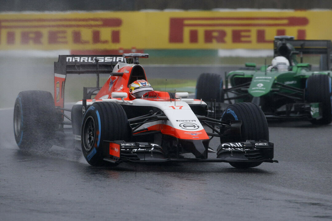 Der Formel-1-Fahrer Jules Bianchi hätte seinen Boliden bei seinem Unfall auf regennasser Fahrbahn nicht "ausreichend verlangsamt", heißt es von der FIA