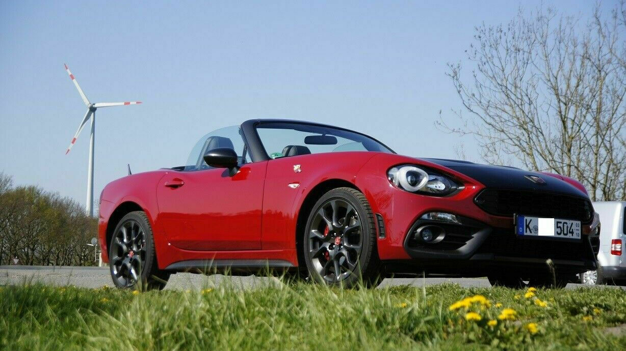 Fiat Abarth 124 Spider 1.4 Turbo Test