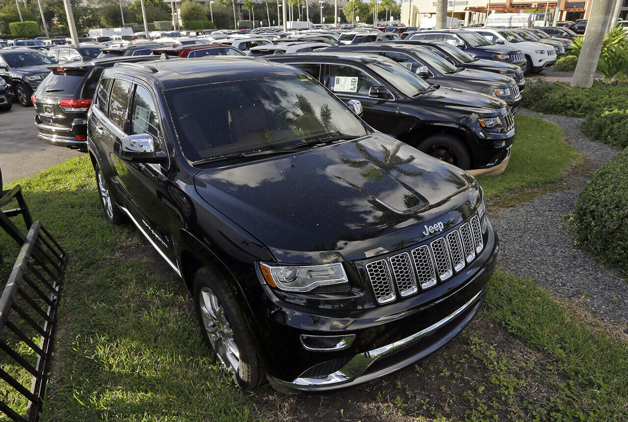 Bei rund 100.000 Jeep Grand Cherokee und Dodge Ram 1500 sollen Abgaswerte geschönt worden sein