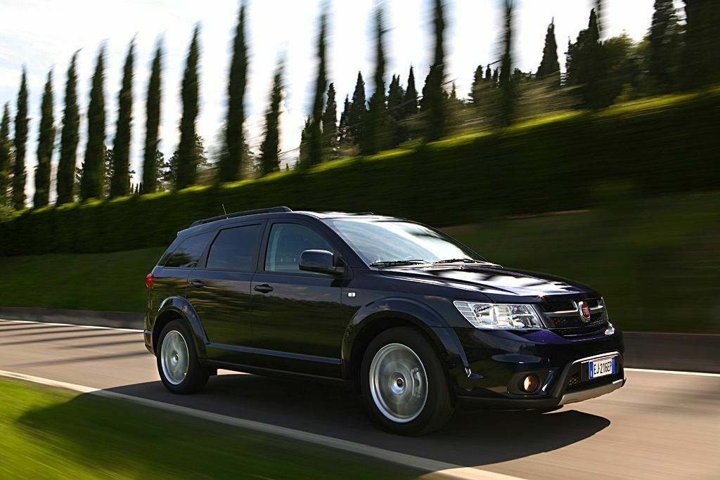 Fiat Freemont, schwarz
