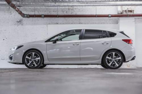 Der Subaru Impreza misst 4,46 Meter