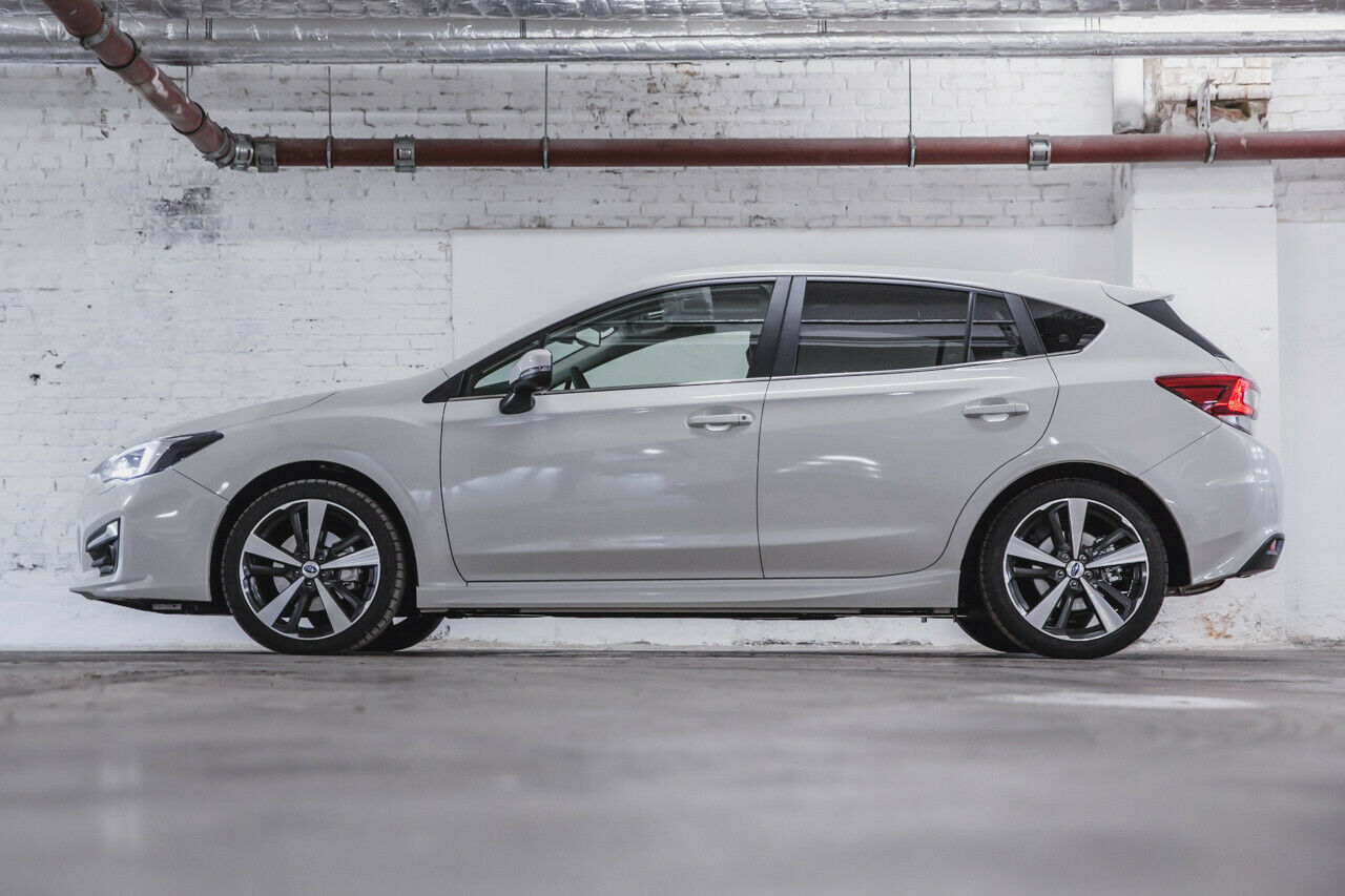 Der Subaru Impreza misst 4,46 Meter