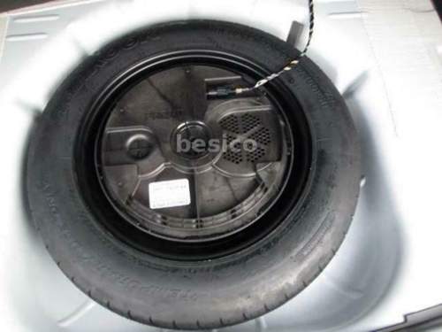Ford-focus-iii-subwoofer-bild-5
