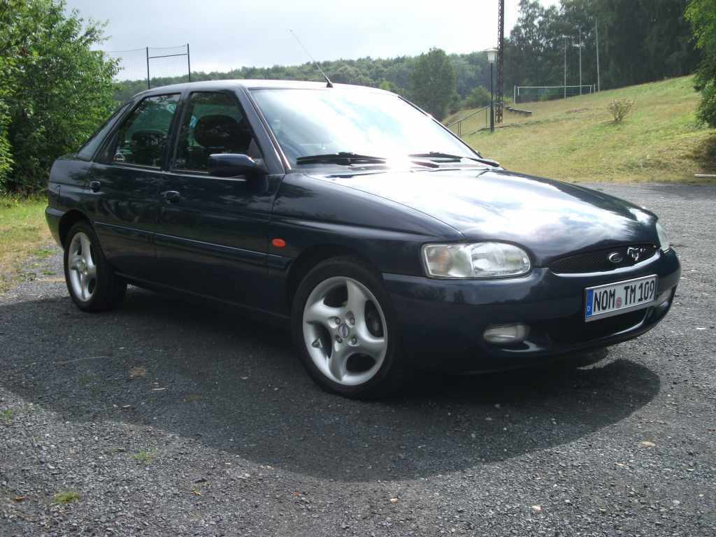 Ford Escort 95 (Bj.96) 1.6 Ghia CTX Test
