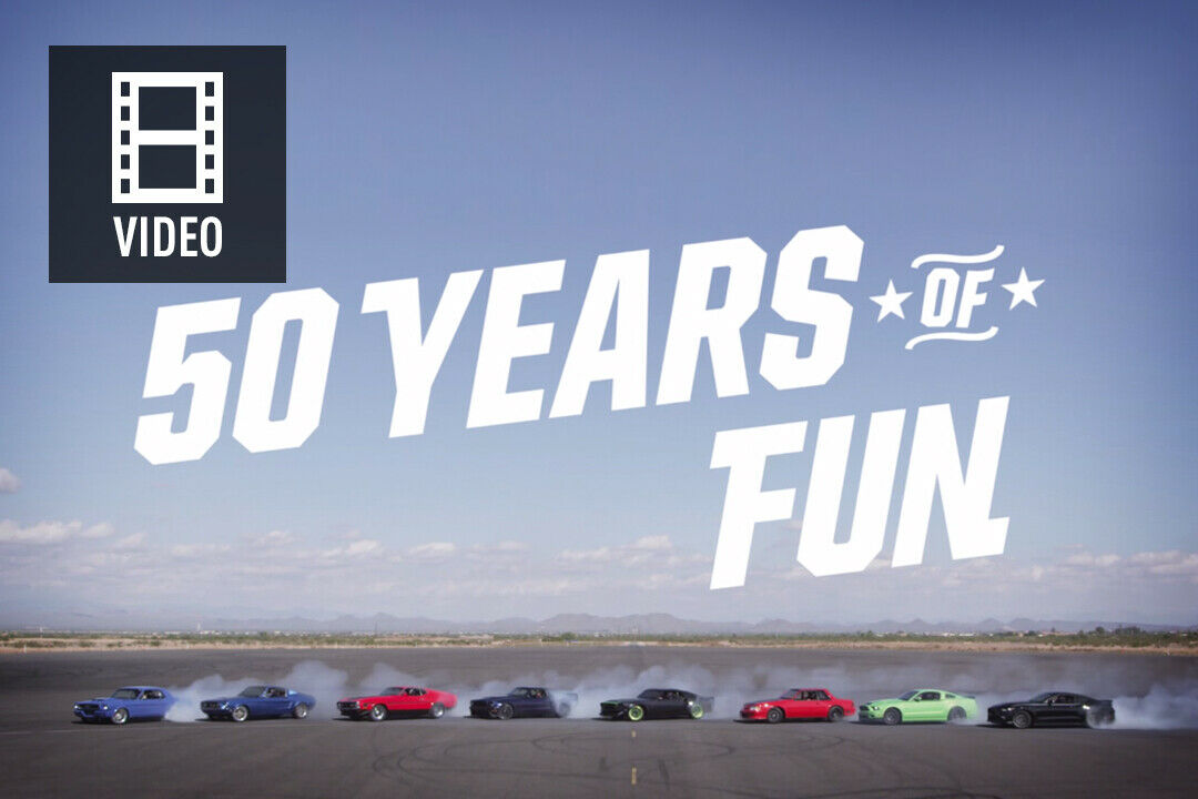 Ford feiert auch 2015 weiter: In einem Video driften Mustang aus 50 Jahren nebeneinander