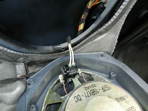 Ford-mondeo-mk3-tuer-hinten-links-wasser3