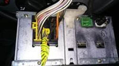 Stecker GELB