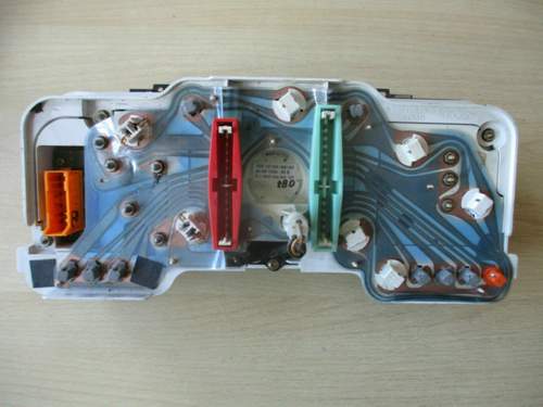 Scorpio Tacho 240