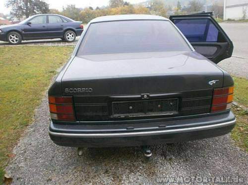 Ford-scorpio-2