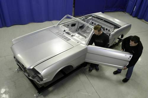 Neukarosse für 65er Ford Mustang
