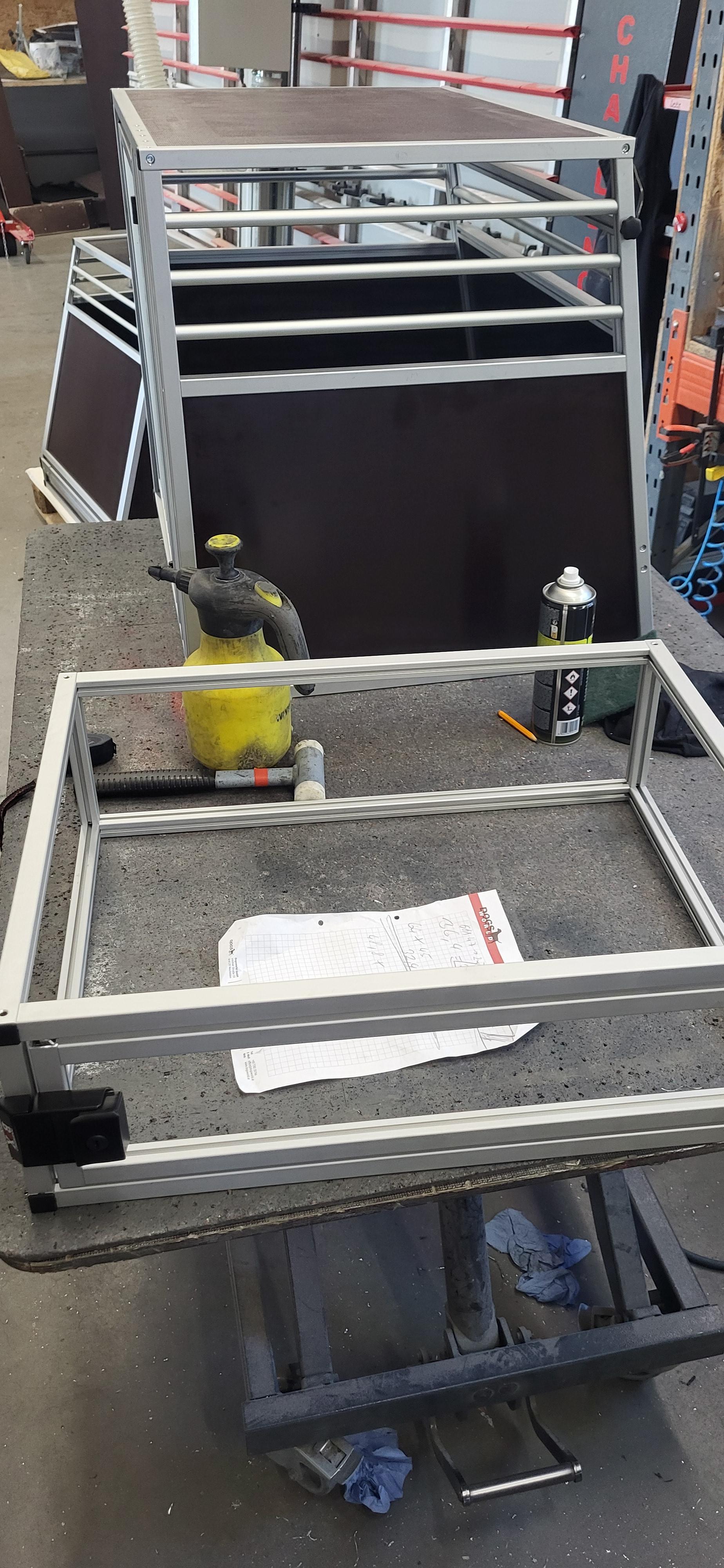 Ford Tourneo / Transit Custom - Hundebox