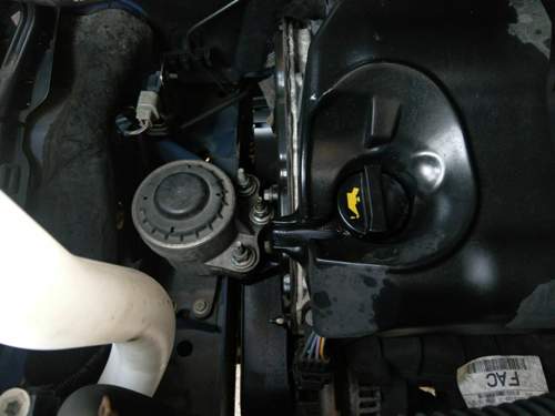 Motorraum links