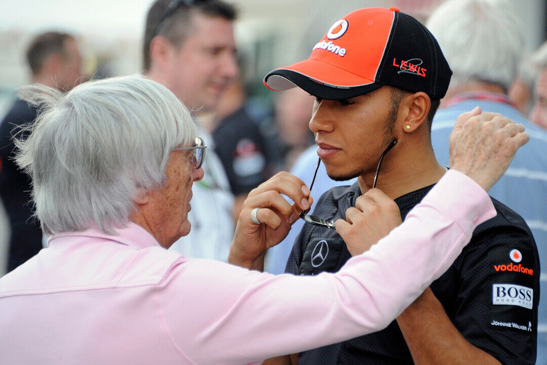 Bernie Ecclestone ist ein großer Anhänger von Lewis Hamilton. Die deutschen Fahrer Nico Rosberg und Sebastian Vettel stehen weniger hoch in seiner Gunst