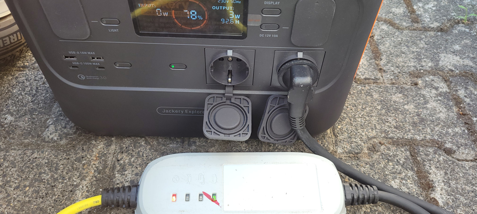 Formentor Hybrid mit Powerstation laden