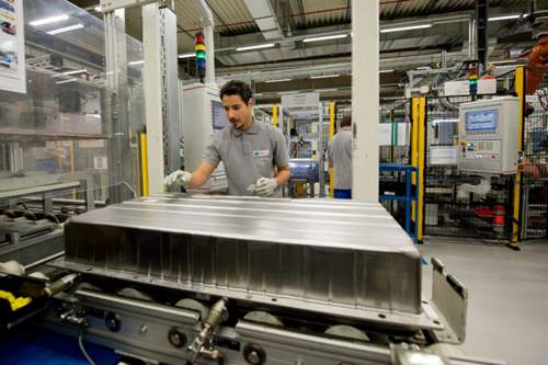 In Kamenz wird Daimler die Produktion von Batterien für den E-Smart Ende 2015 einstellen
