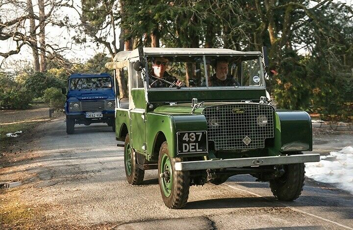 Ein ungleiches Paar: Wir haben den ersten Land Rover Series 1 mit dem Konzept Electric Defender verglichen.