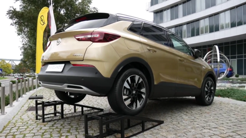 Grandland X Champagner (3)