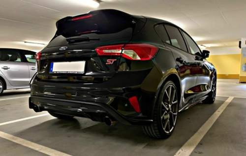 Focus ST.jpg