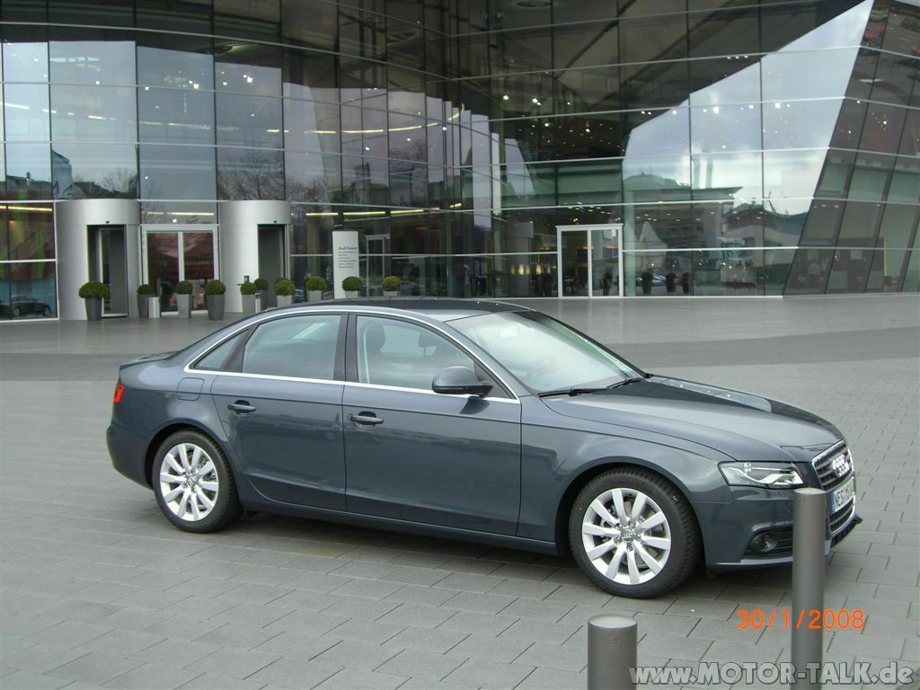 Fotos A4 Ambition Avant mit 10 Speichen Stern Felgen