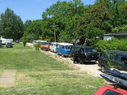 Aufstellung-mit-schraegparker-in-oranje