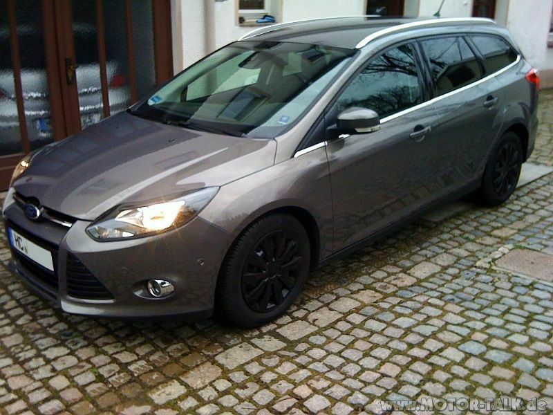Fotos von eurem Ford Focus Mk3 mit Winterreifen Thread 2013