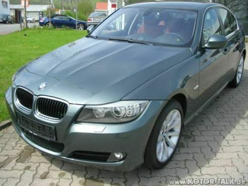 4506a-car-bmw-3-series-1