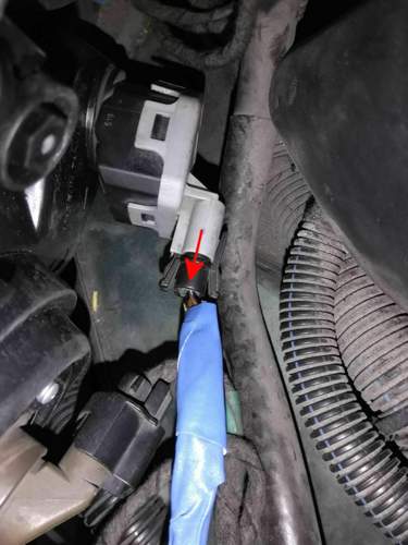 Stecker-stellmotor-hier-runterdruecken