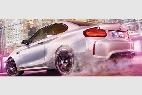 Viel Qualm an der Hinterachse: Der Biturbo-Sechszylinder leistet 410 PS und 550 Newtonmeter Drehmoment
