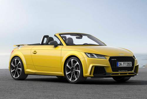 Das Stoffverdeck des TT RS Roadster öffnet und schließt bis Tempo 50 innerhalb von zehn Sekunden