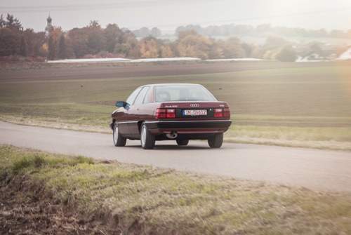Er tackert, nagelt und stinkt: Der erste TDI im Audi 100 C3