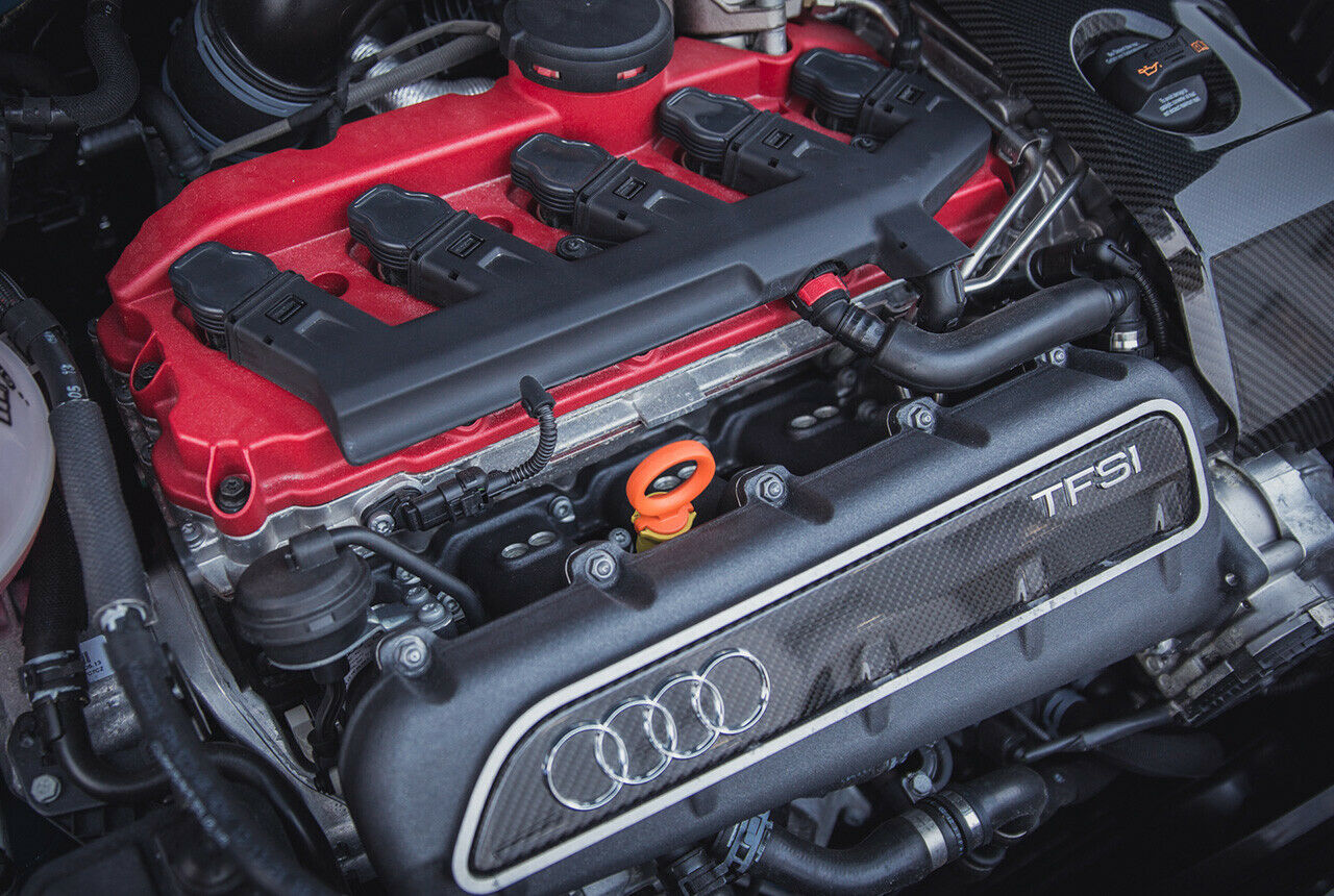 Neustart 2009: Fünfzylinder-Quermotor im Audi TT RS