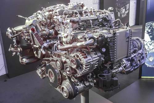 Mercedes präsentiert in Wien einen 1,6-Liter-Ableger der neuen Dieselgeneration OM 654