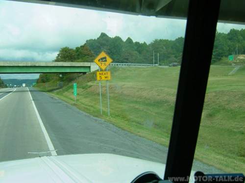 Down-hill-wv-ky-091309-005