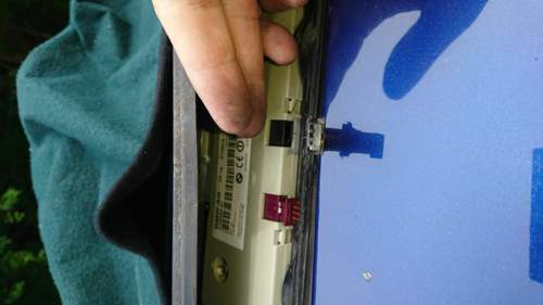 Verkokelter Stecker AM Antenne.jpg